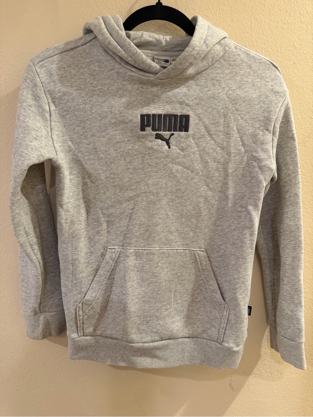 PUMA Boys Gray Solid Pullover Hoodie Logo Pocket Fleece Long Sleeve Size 10-12
